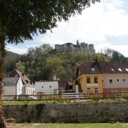 Hotel Post Hoenigwirt Kirchschlag in der Buckligen Welt 외부 사진